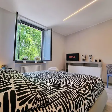 Intero Giulietta - Fiera Ospedale Borgo Roma - Free Parking - Free Wi-fi Apartment *